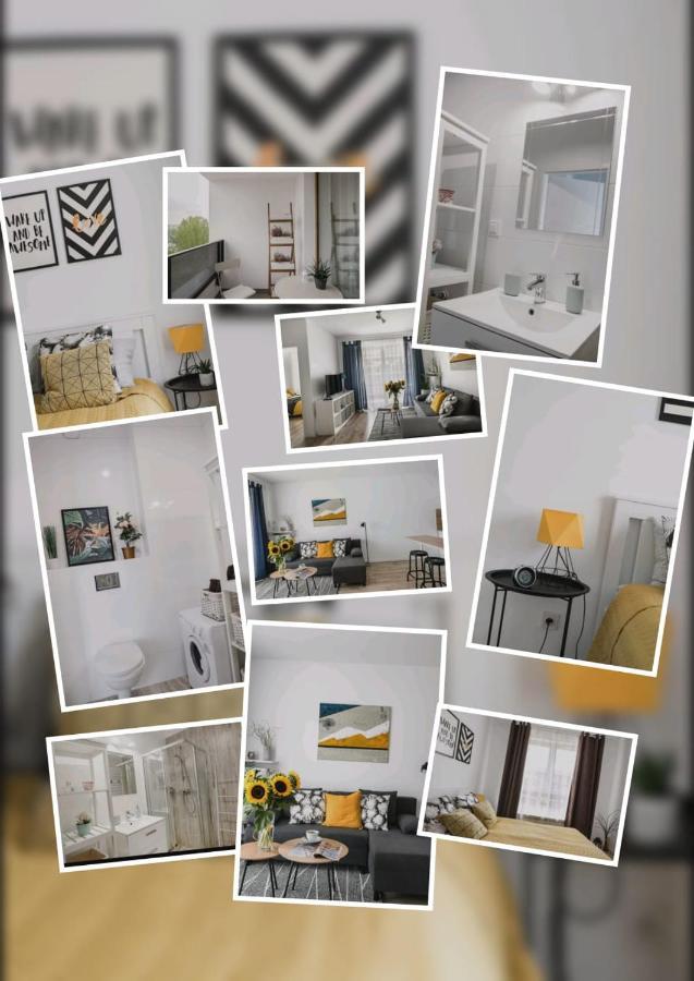 Apartamento M&R Apartament Airport&Business Premium Komputerowa - Underground Garage - Free Wifi - Netflix - Self Check-In - 5 Min From Chopin Airport Varsovia Exterior foto